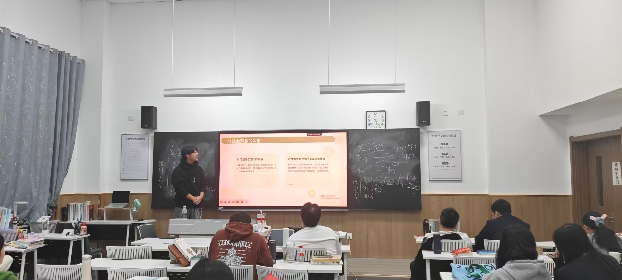 厨房里的人们AI 生成的内容可能不正确。