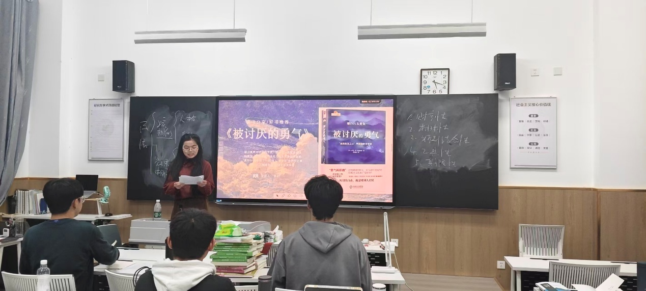 图片包含 图形用户界面AI 生成的内容可能不正确。